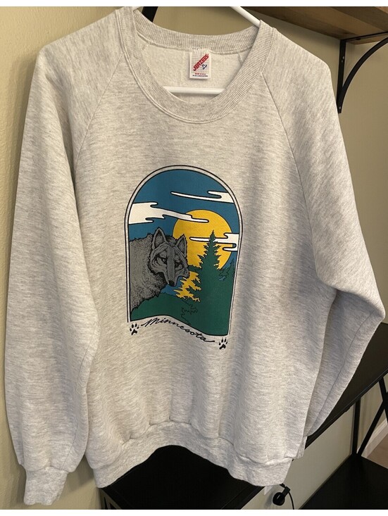 JERZEES Other - Vintage Men’s Jerzees Minnesota Wolf Crewneck Sweatshirt Size XL Gray